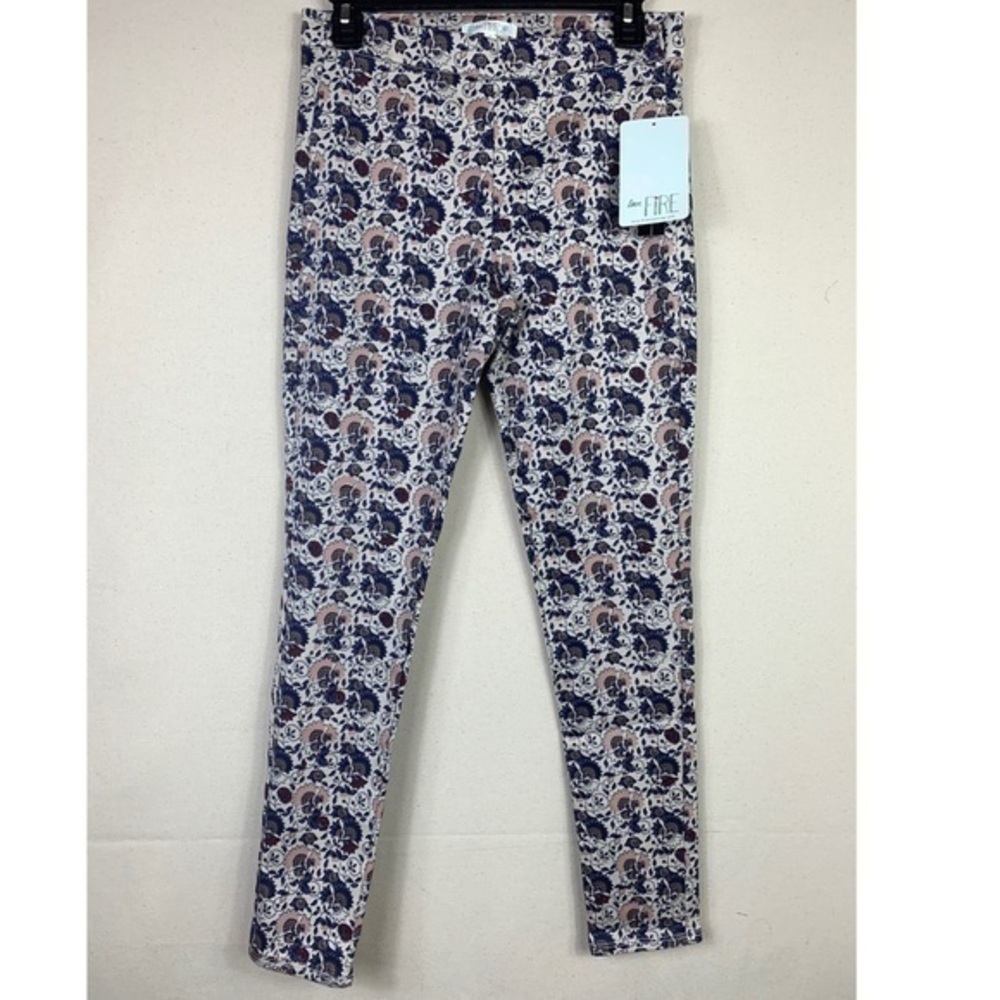 Love Fire | Floral Print Pants.
